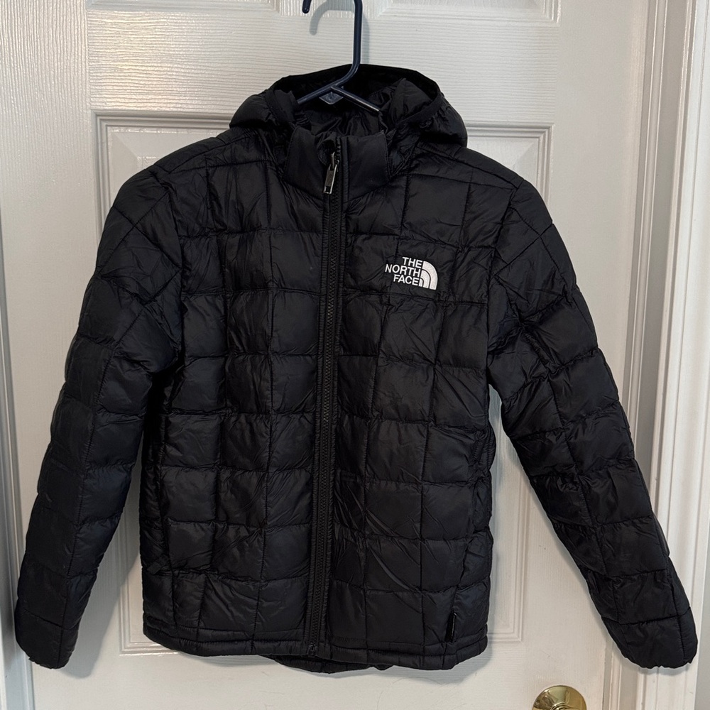 The North Face Boys Thermalball Hooded Jacket Removable Hood